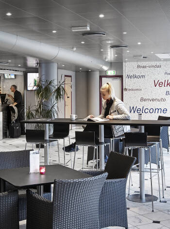 In der Lobby befindet sich ein Computer mit kostenlosem Internetzugang für Gäste.