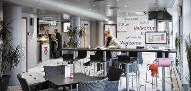 In der Lobby befindet sich ein Computer mit kostenlosem Internetzugang für Gäste.