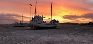 Willkommen in schöner Natur im alten Fischerdorf Slettestrand im Nordwesten Jütlands- ideal für einen Strandausflug.