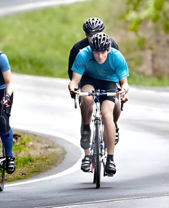 Utforska naturen runt hotellet med en vandrings- eller cykeltur i Rold Skov (Rold-skogen) eller Rebild Bakker.