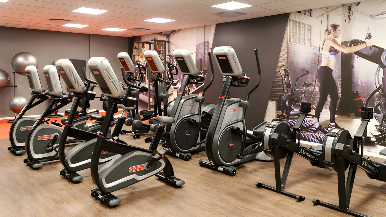 I har gode muligheder for at holde træningen ved lige i hotellets 650m² store ”Seaside Gym”.