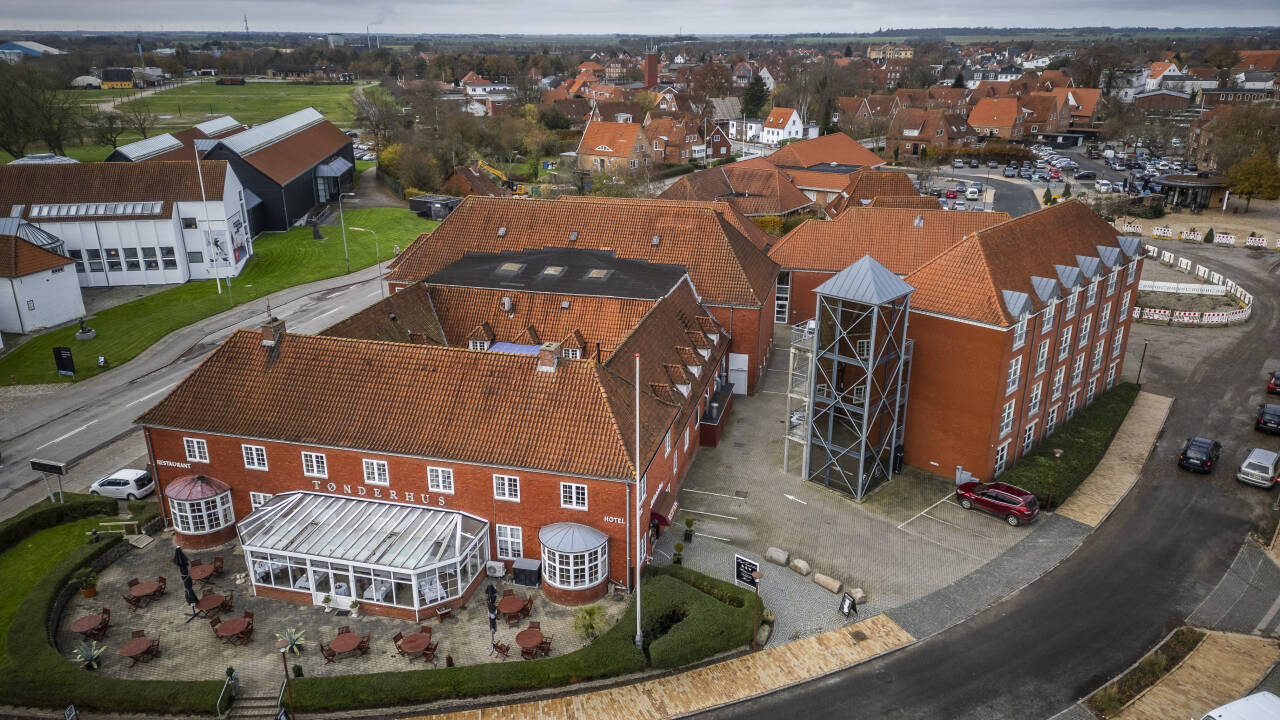 hotel slider thumbnail