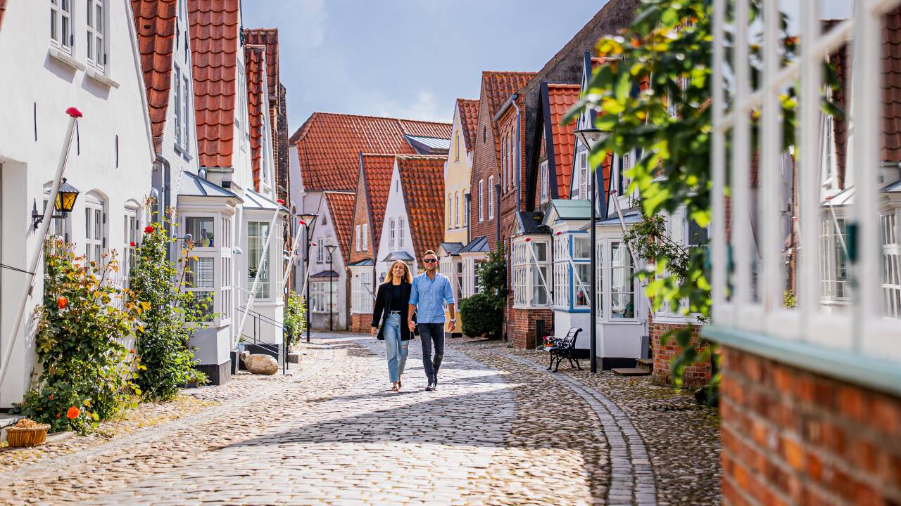 The cosy Tønder city centre is within a comfortable walking distance.