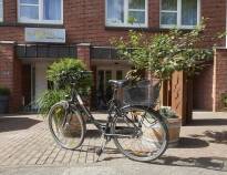 På hotellet kan ni hyra cyklar, så ni kan bege er ut på upptäcktsfärd i de vackra landskapen i Schleswig-Holstein
