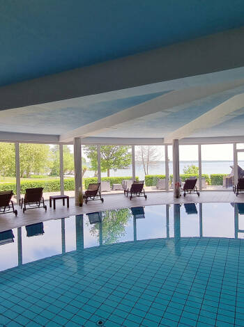 Relax in the 640 m² spa area with sauna, indoor pool and sun terrace.