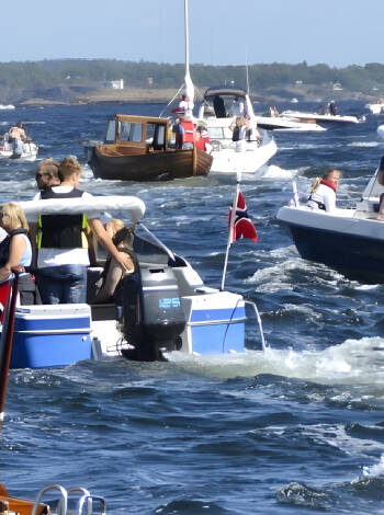Go fishing along the coast of Vestfold with M/S Molly - a family trip worthy.