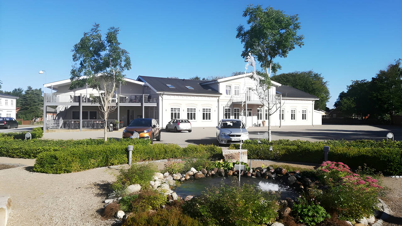 Genießen Sie einen Kurzurlaub im Herzen von Südjütland zu einem guten Preis-Leistungs-Verhältnis im Hotel Kløver Es.