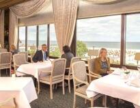 The hotel's beautiful restaurant, 'Ostseerestaurant', offers good food and a beautiful view of the sea.