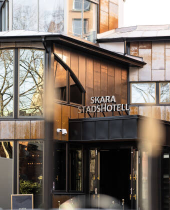 Das Hotel befindet sich im Zentrum von Skara.