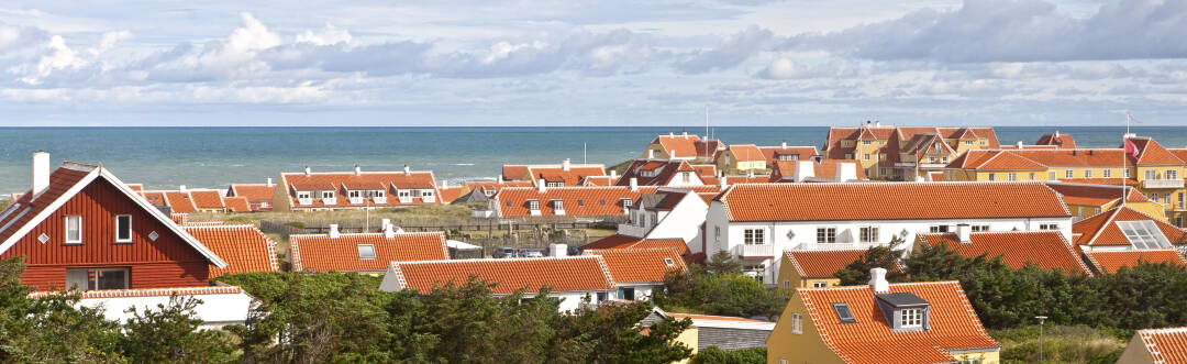 Oppdag områdets attraksjoner, som Råbjerg Mile (den bevegelige sanddynen), Grenen og den sjarmerende Gamle Skagen kirke. Den livlige byen Skagen med sine gallerier og butikker er også innen rekkevidde.