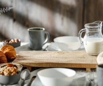 Das Restaurant serviert ein köstliches Bio-Frühstück.