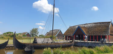 Für Geschichts- und Kulturinteressierte besuchen Sie die Museumsstätten Bork Vikingehavn und Ringkøbing-Skjern.