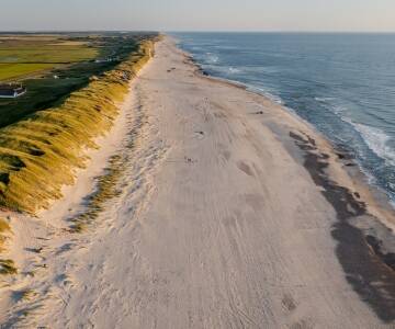 Nordsjøkysten byr på brede strender, frisk sjøluft og vakre landskap.