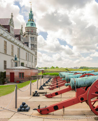 Oplev Kronborg Slot – et UNESCO Verdensarvssted og kulisse for Shakespeares Hamlet.