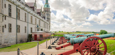 Ikke gå glipp av Kronborg slott – et UNESCO verdensarvsted og den berømte scenen for Shakespeares Hamlet.