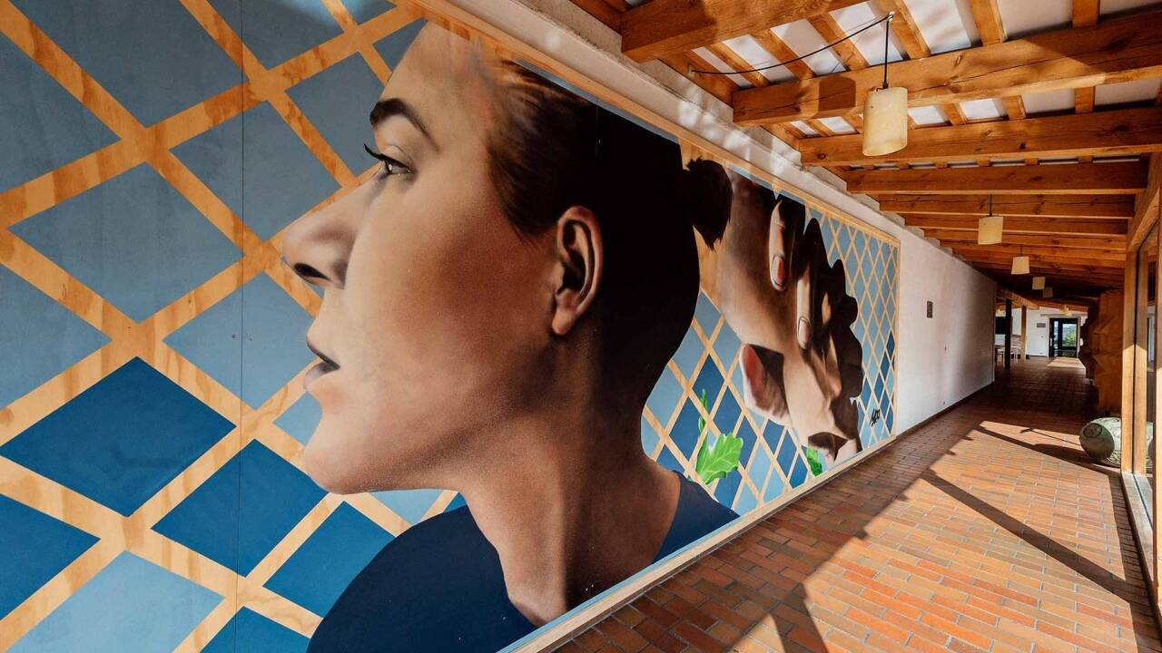 Opplev Danmarks største private kunstsamling med over 1 200 verk utstilt.