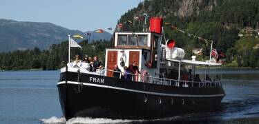 Kom på en enestående bådtur med veteranskibet M/S Fram. Køb billetten ved check-ind og få stor rabat!