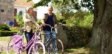 Perfekt för cykelsemestrar med ett låst cykelgarage för säker förvaring.