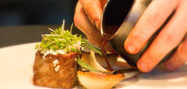 Invitér din dine smagsløg på oplevelser på BramslevGaard