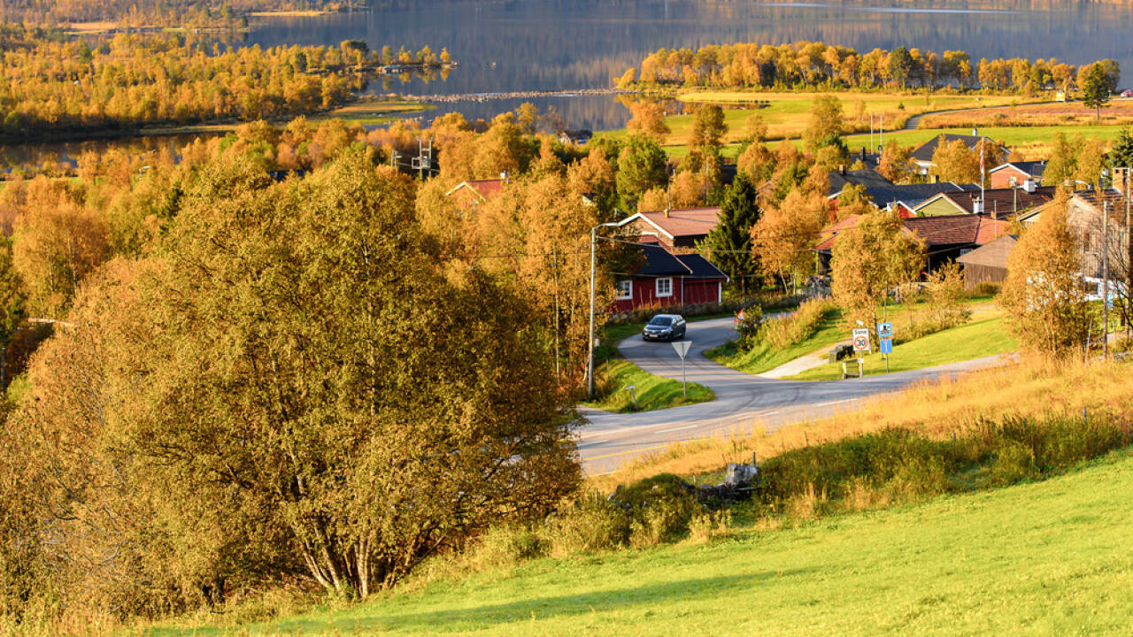 Hotellet är omgivet av vacker norsk natur och erbjuder en unik upplevelse under alla årstider.