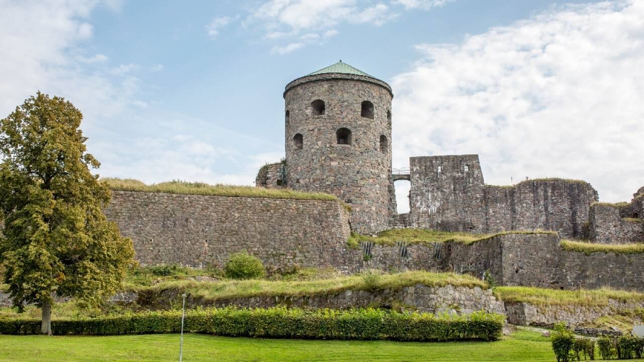 Hotellet tilbyder et suverænt udgangspunkt for spændende udflugter. Oplev f.eks. den mere end 700 år gamle Bohus Fæstning.