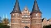 Besøg marzipanbyen Lübeck med det fantastiske bycentrum.