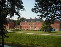 Udover naturen er der i området også det flotte Schloss Bothmer, som ligger et kort smut fra hotellet.