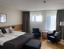 Hotellets flotte dobbeltværelser sørger for en rar og komfortabel base for Jeres ophold i Ängelholm.