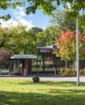 Best Western Valhall Park Hotell ligger i den naturskønne og charmerende by, Ängelholm, i det nordvestlige Skåne.