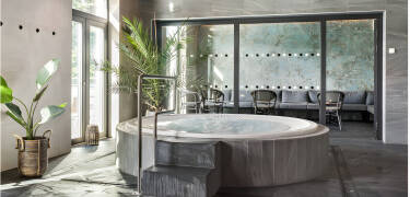 Hotellet erbjuder gästerna möjlighet att koppla av och varva ner i hotellets spa.