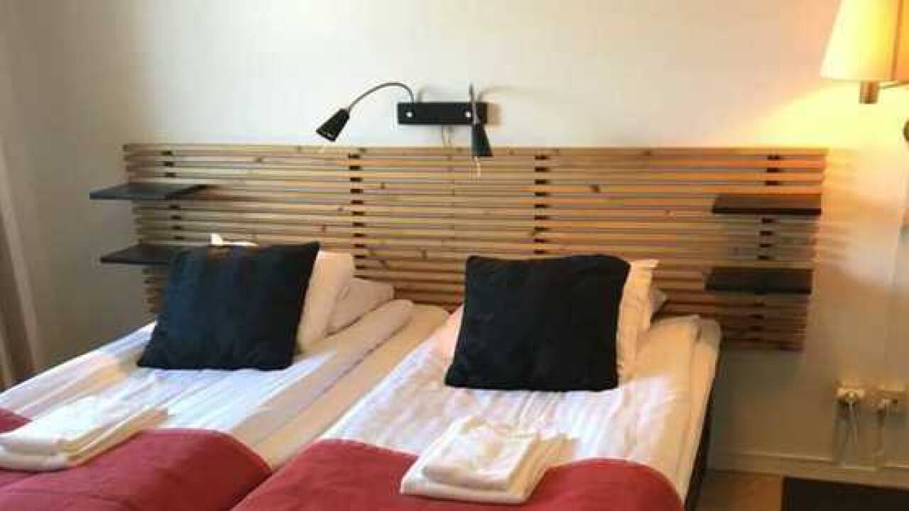 Hotellets rom utgjør en komfortabel base under oppholdet i Markaryd.