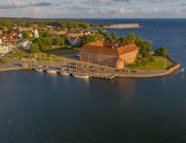 Besök det ikoniska Sønderborg Slott, en kort bilresa bort.