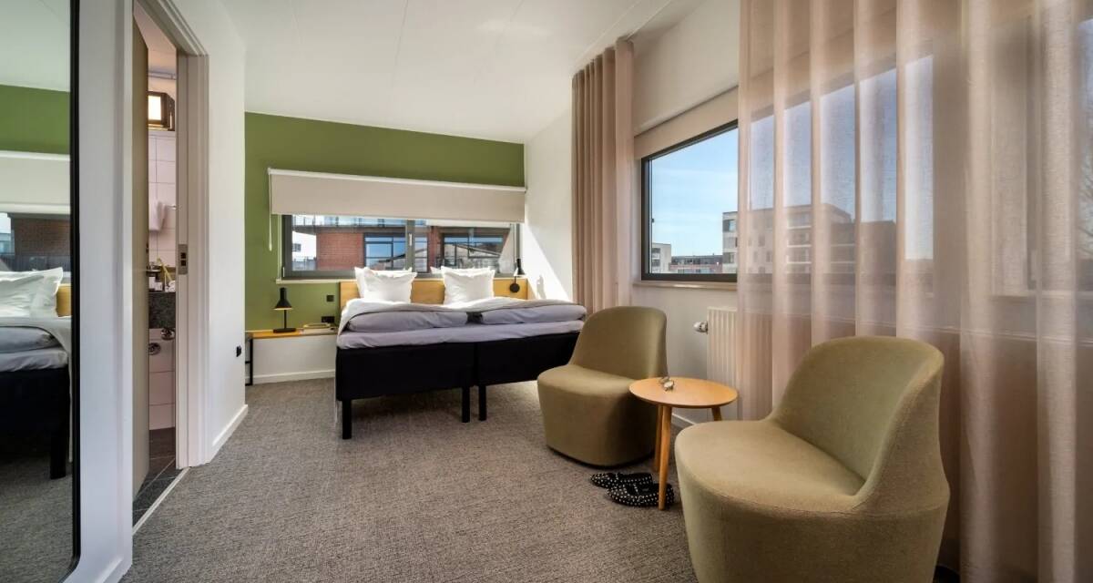 Cozy small double room