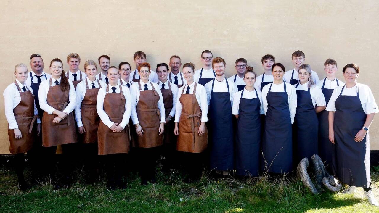 Upplev varm gästfrihet och minnesvärda middagar ledda av Michael Thinggaard och hans team.
