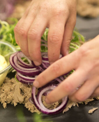 Hotel Christiansminde emphasizes sustainability and flavours. In the kitchen, the focus is on quality, organic and locally sourced ingredients.