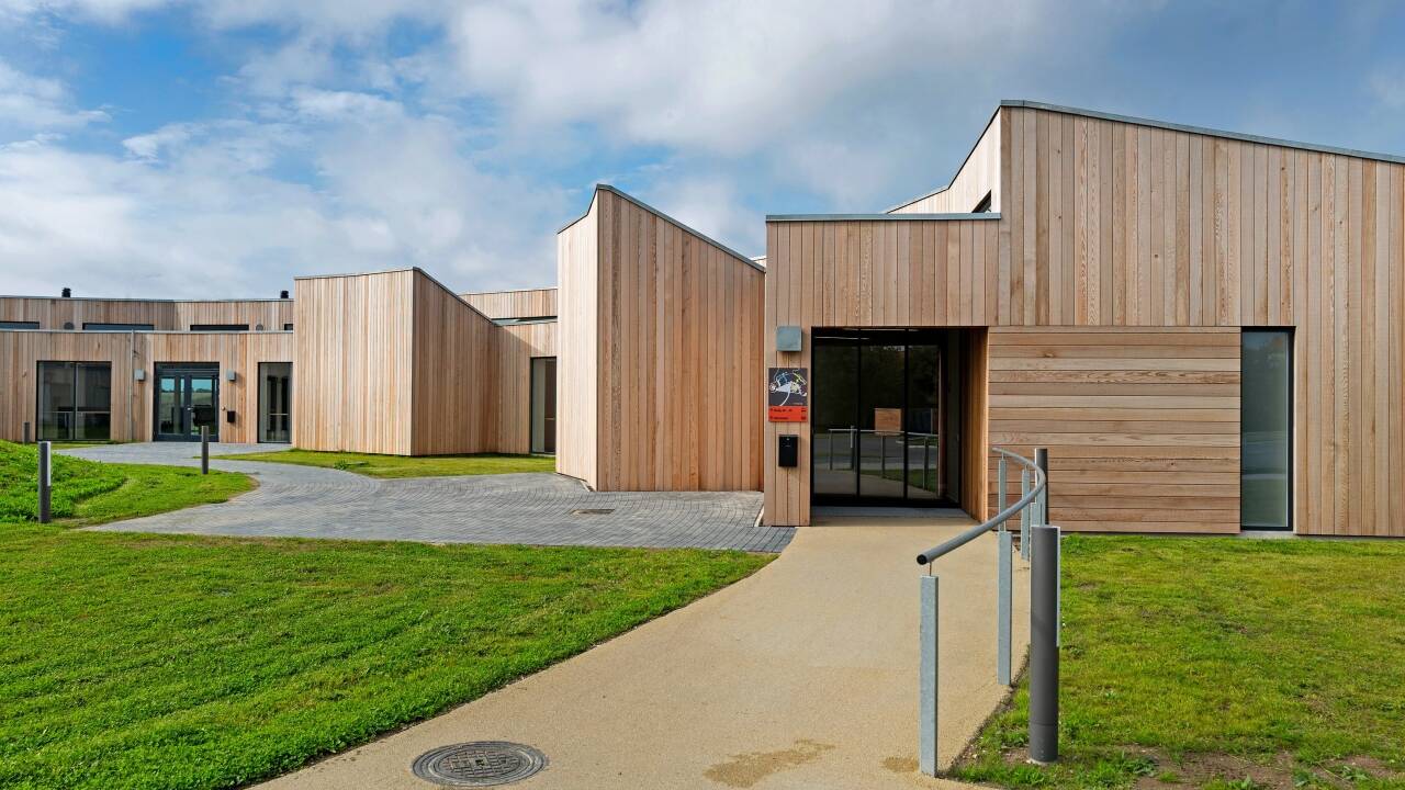 Designed by AART Architects, Musholm brings nature and contemporary architecture together. The grounds are accessible and barrier-free. The design allows everyone to move around with ease.