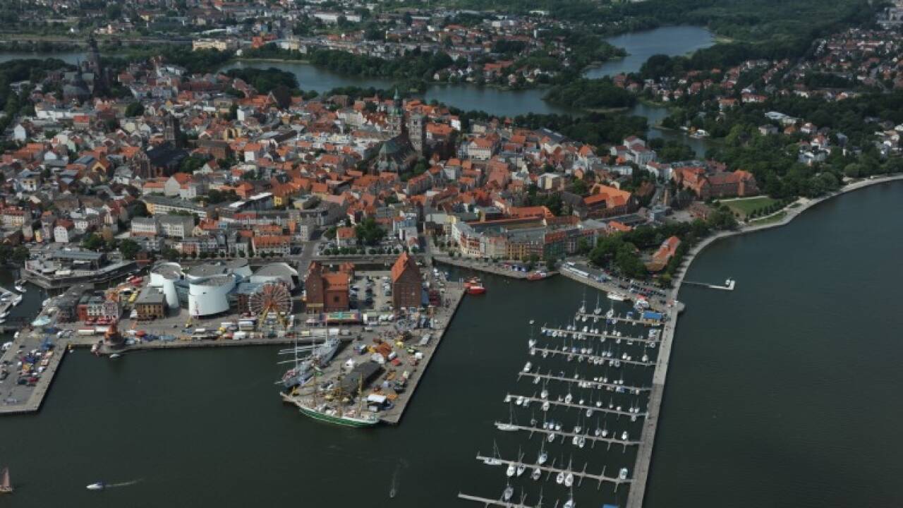 Stralsund er på UNESCOs liste over Verdensarv og ligger i den tyske delstat Mecklenburg-Vorpommern.