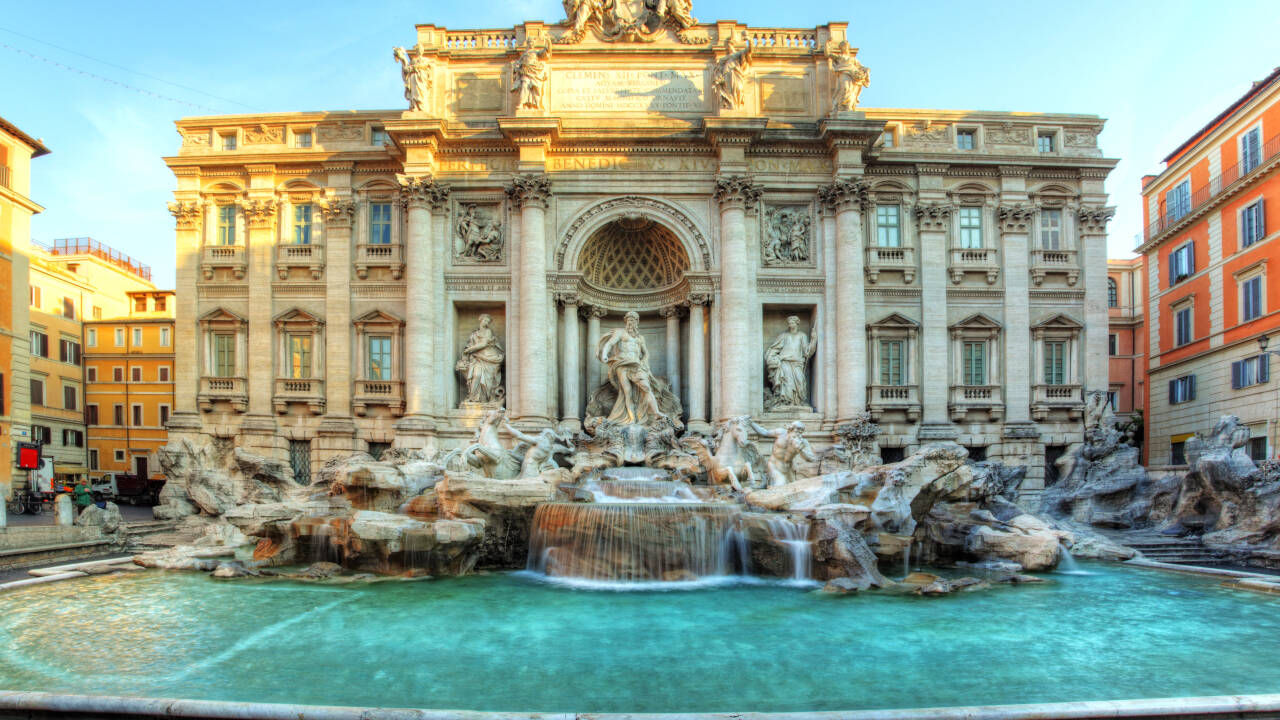 Trevi-fontænen er en af de mest fotograferede seværdigheder i Rom.