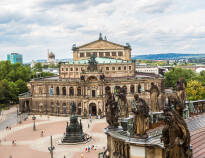 Tilbring en underholdende aften i Dresdens historiske operahus, Semperoper.