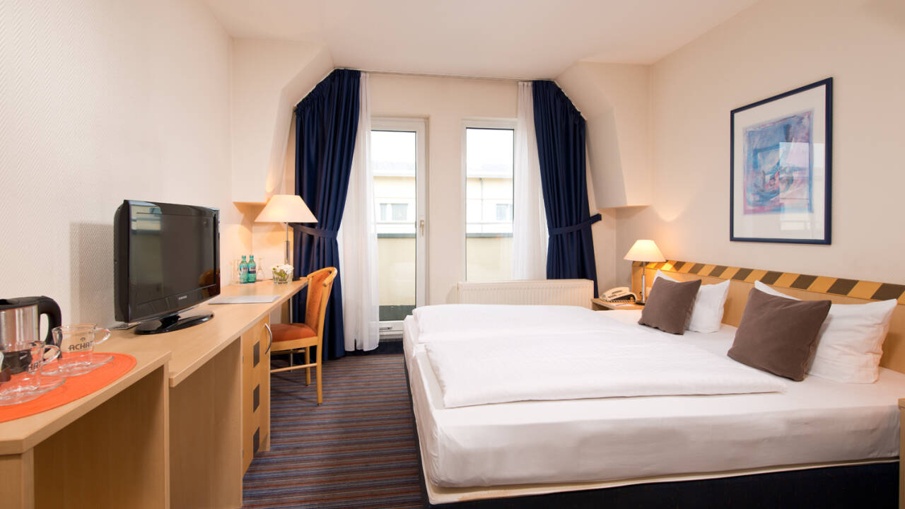 På hotellet kan I få en god nats søvn efter en lang dag fyldt med nye oplevelser og indtryk.