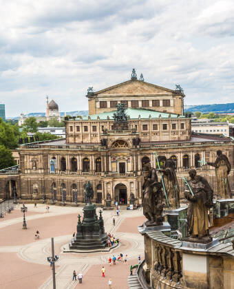 Tillbringa en underhållande kväll i Dresdens historiska operahus, Semperoper