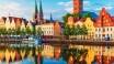 Dra på dagsturer til Lübeck, den vakre hansabyen er oppført på UNESCOs verdensarvliste.