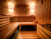 Nyt en avslappende stund i hotellets sauna og hvil ømme muskler etter en lang gåtur rundt i Gdansk