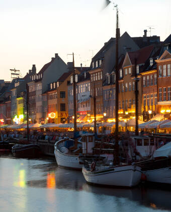 Genießen Sie das pulsierende Leben in Nyhavn.