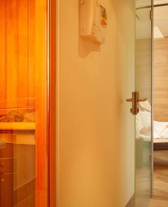 Im hoteleigenen Wellnessbereich mit Sauna und Fitness finden Sie Erholung von den spannenden Erlebnissen des Tages.