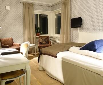 Die Villa Långbers hat helle Zimmer, die alle individuell und stilvoll eingerichtet sind.  Sie tragen für Dalarna typische Stilelemente.