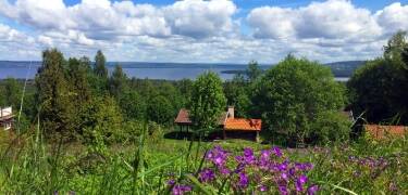Hotellets omgivelser er like vakre hele året.
