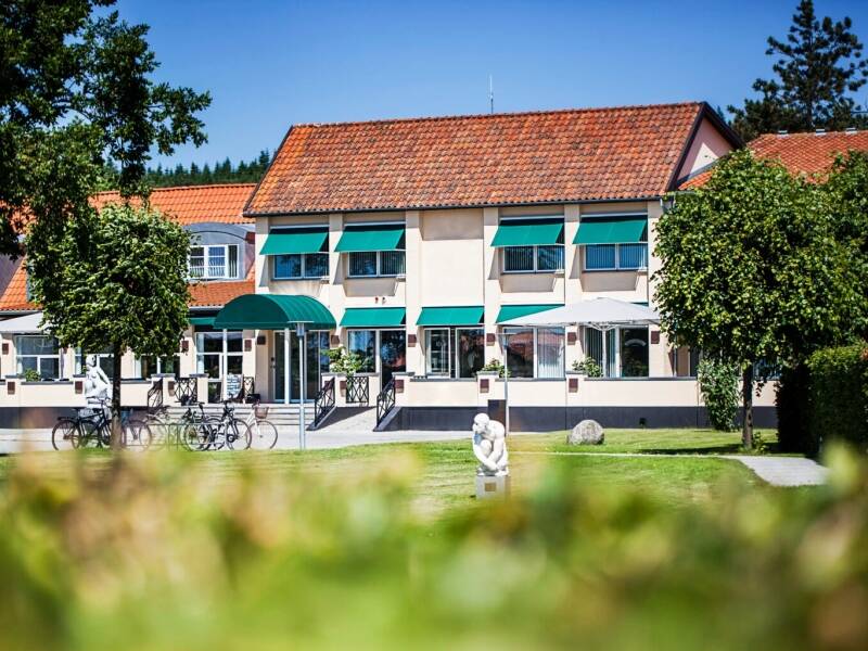Strandhotellet Mols welcomes you to its beautiful surroundings.