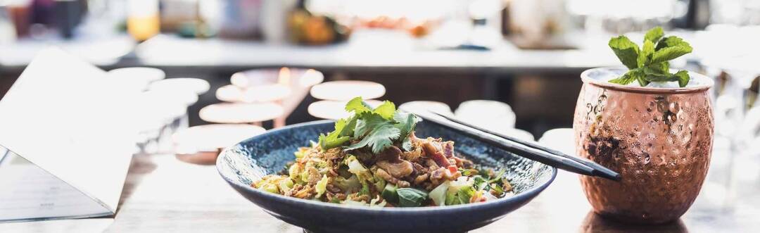 På The Steam Hotel finner du totalt tre restauranter hvor du blant annet kan nyte asiatisk fusion.