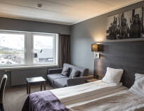 From the hotel room you have either a view over the Ustedalsfjorden or over the ski slopes and Geilotoppen.